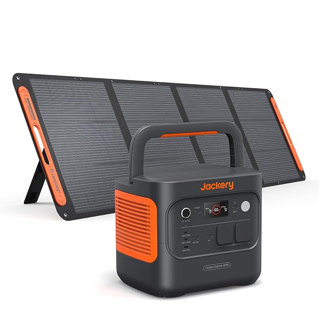 Estación de energía Jackery Explorer 2000 v2 con un panel solar plegable de 200 W detrás